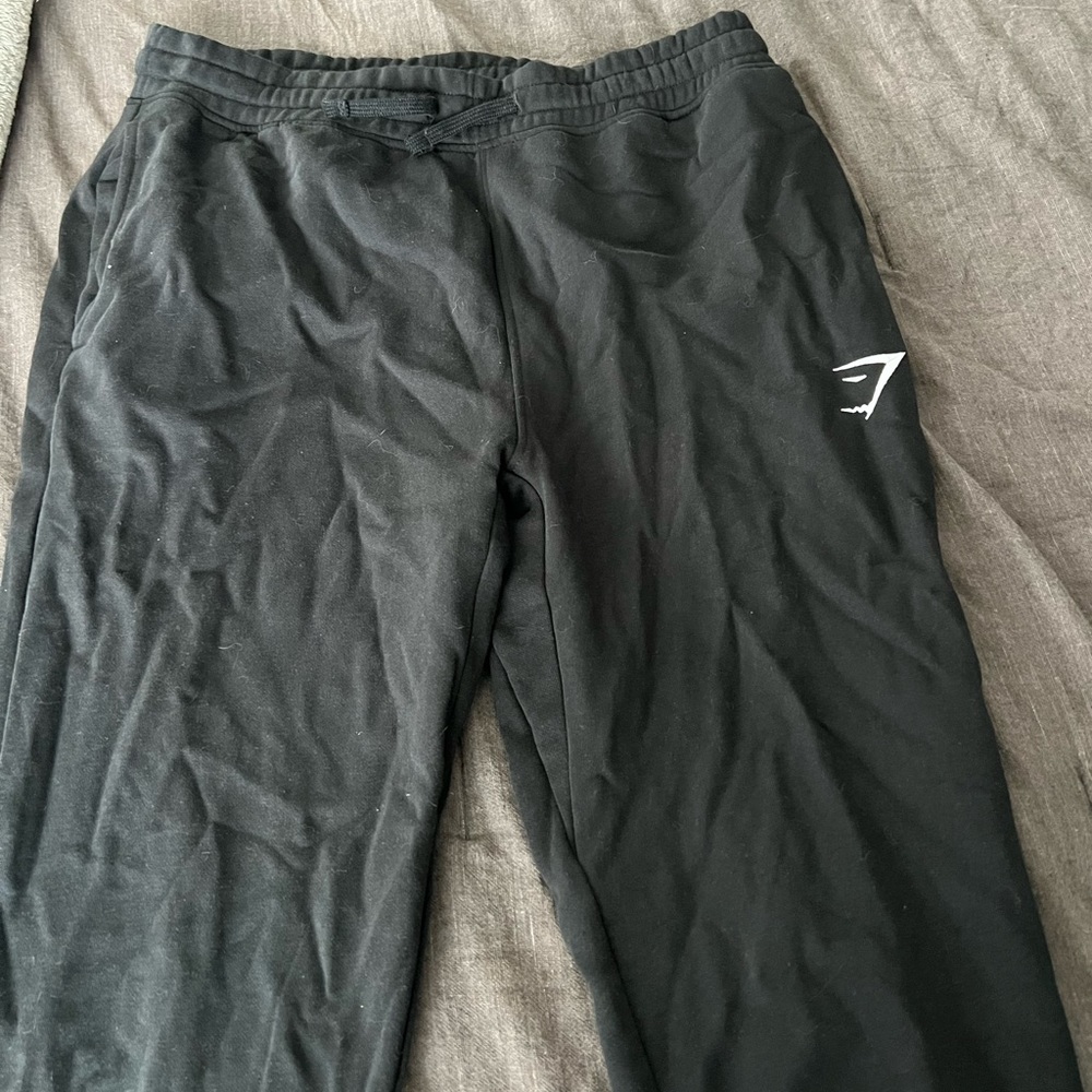 Gym shark sweat pants lightly worn no damage